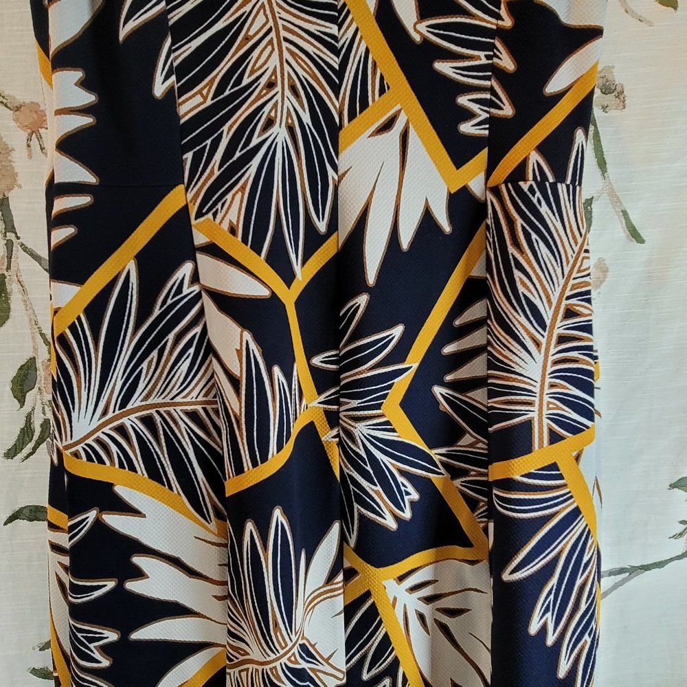 EnFocus Studio Navy/ Tan/ Golden Yellow Tropical Floral A-Line Midi Dress - Picture 6 of 7